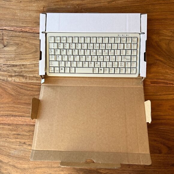 NWT Cherry Compact Ultra Slim G84-4100 Keyboard - Picture 4 of 8